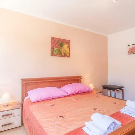 Zaja Apartment